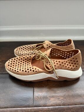 L'AMOUR DES PIEDS Women's HIMAR tan leather Suede Sneaker 8